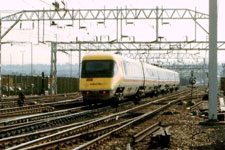 TR5+TR2 Watford Junction 2 April 1985 &copy; Ian Hammond