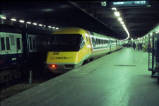 Euston 7 December 1981 &copy; Julian Ogle
