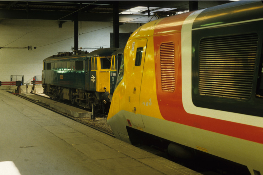 Euston 30 May 1984 &copy; Martin Tasker / John Armitstead collection