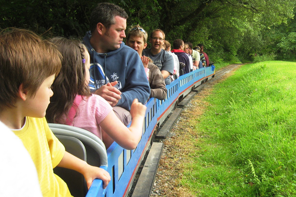 Lappa Valley APT-P &copy; Tim Dunn