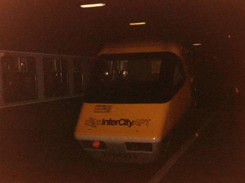 7 December 1981 &copy; Gordon Hayhurst