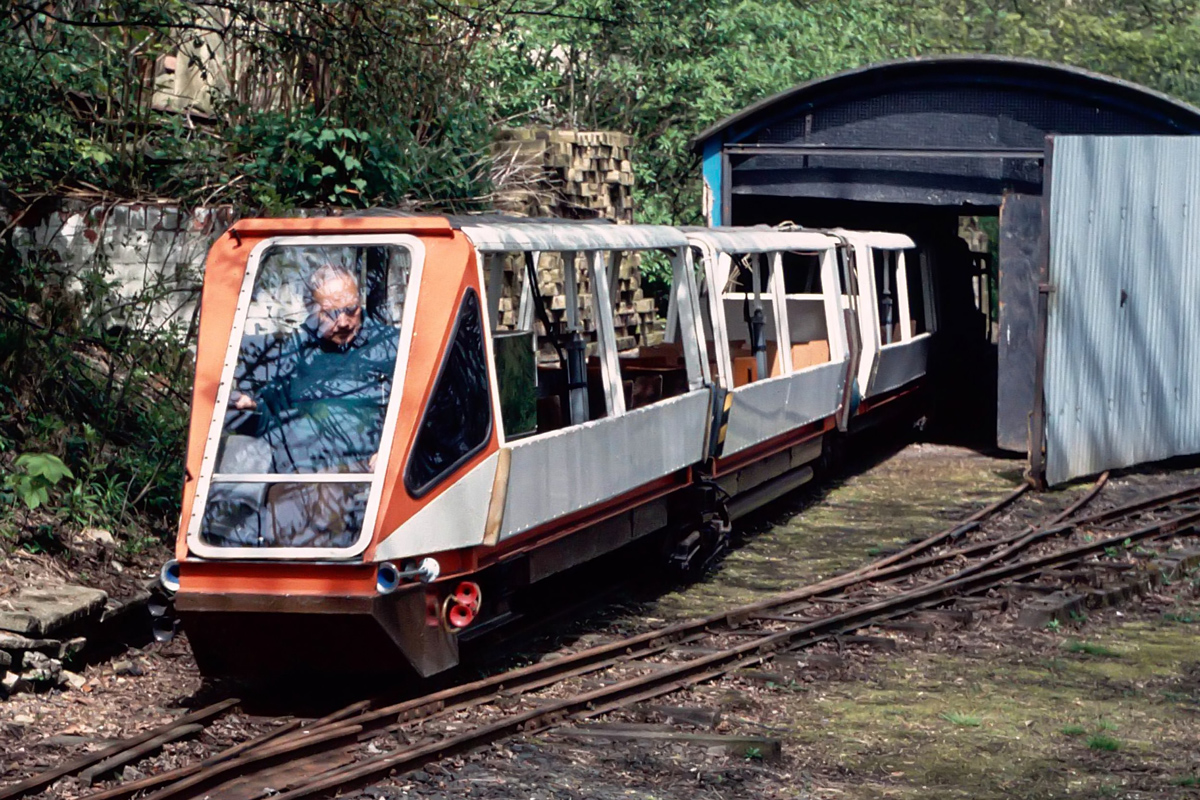Dudley Zoo 'APT-E' © Adrian Nicholls